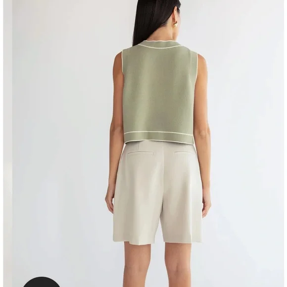 Button Up Sweater Vest - Tea and Cream - Picture 4 of 5